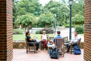 Students at UNC Kenan-Flagler's Latane Plaza