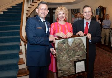 DanFinkenstadt, Valarie Zeithaml and Jan-Benedict Steenkamp