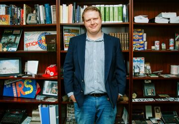 Professor Jeff Hoopes with IRS Tax collecction in UNC Kenan-Flagler Office