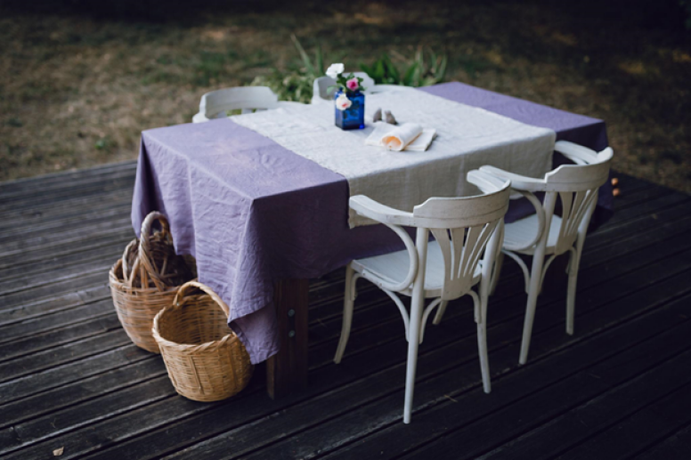 Outdoor table with linens