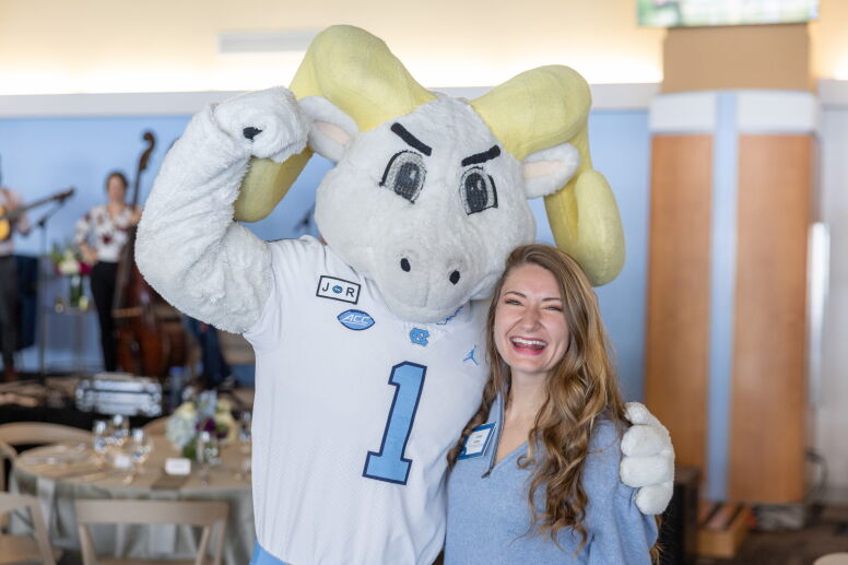 Casey Hribar (BA ’16, BS ’16, MD/MBA ’23)