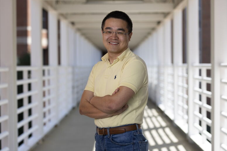 Yunzhi Hu