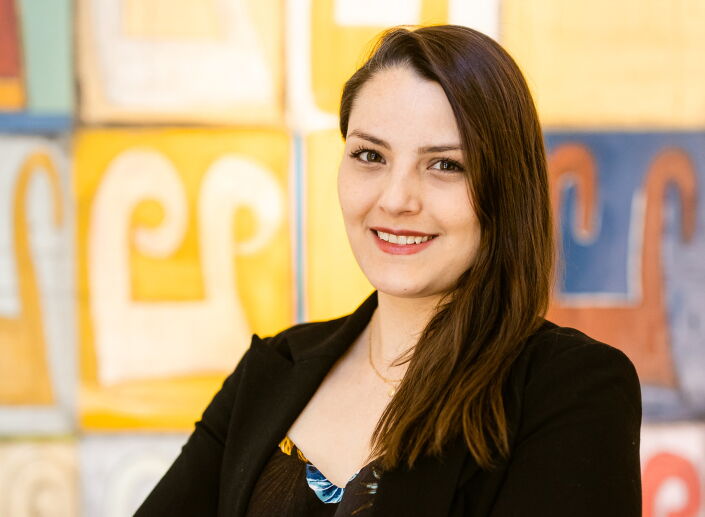 Daniela De la Parra, Accounting professor