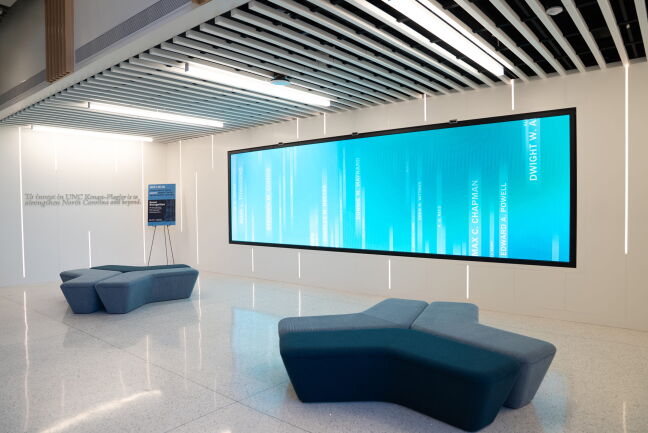 Donor wall